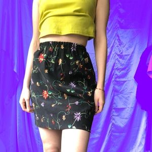 💐Secret Garden Embroidered Skirt💐